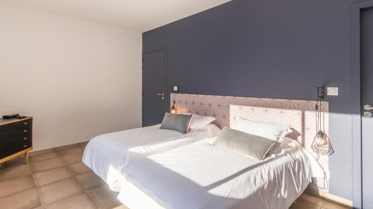 Appartement Côté Jardin avec Jacuzzi Privatif et parking privé à Sarlat Extérieur photo