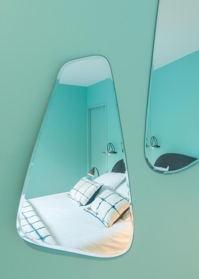 Appartement Côté Jardin avec Jacuzzi Privatif et parking privé à Sarlat Extérieur photo